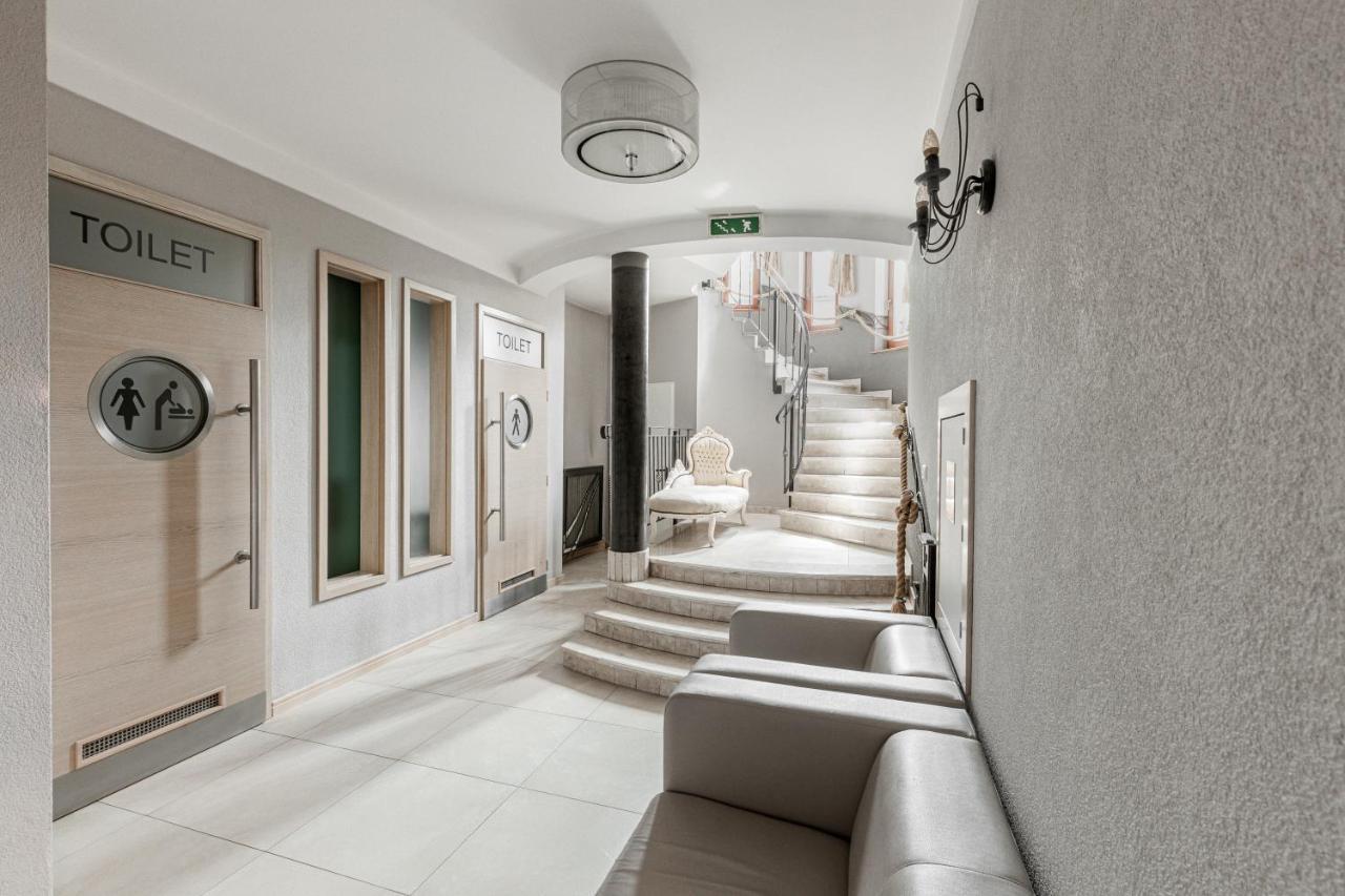 Hotel Salve Glogowek ภายนอก รูปภาพ